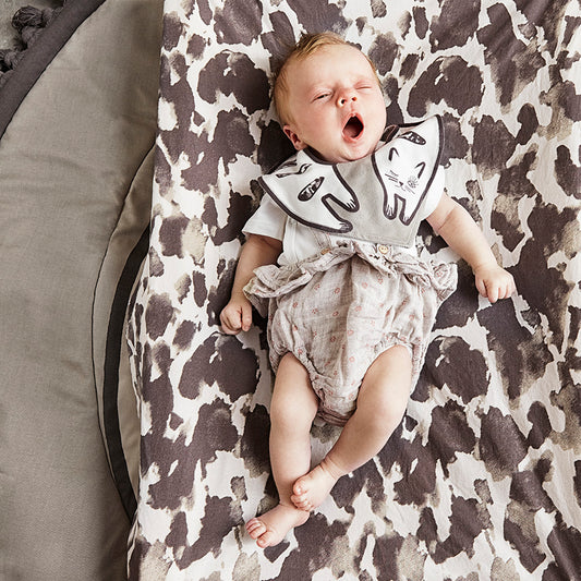 Elodie Details Dribble Bib - Kindness Cat